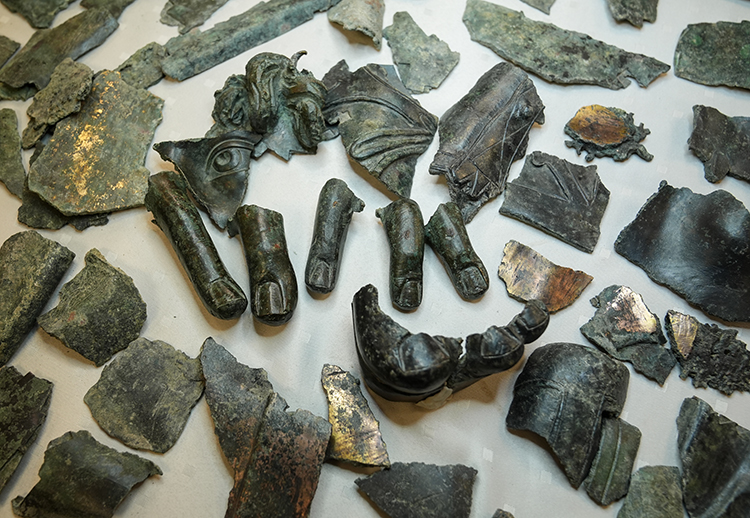 Discovery of 2,000 bronze sculpture fragments in Metropolis' junkyard