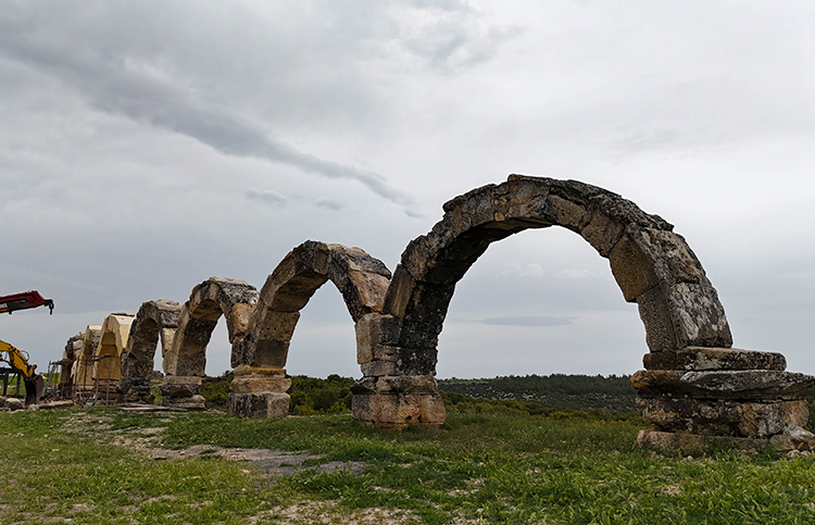 2,100-Year-Old Aqueducts Restored in Historic Blaundos City, Western Türkiye