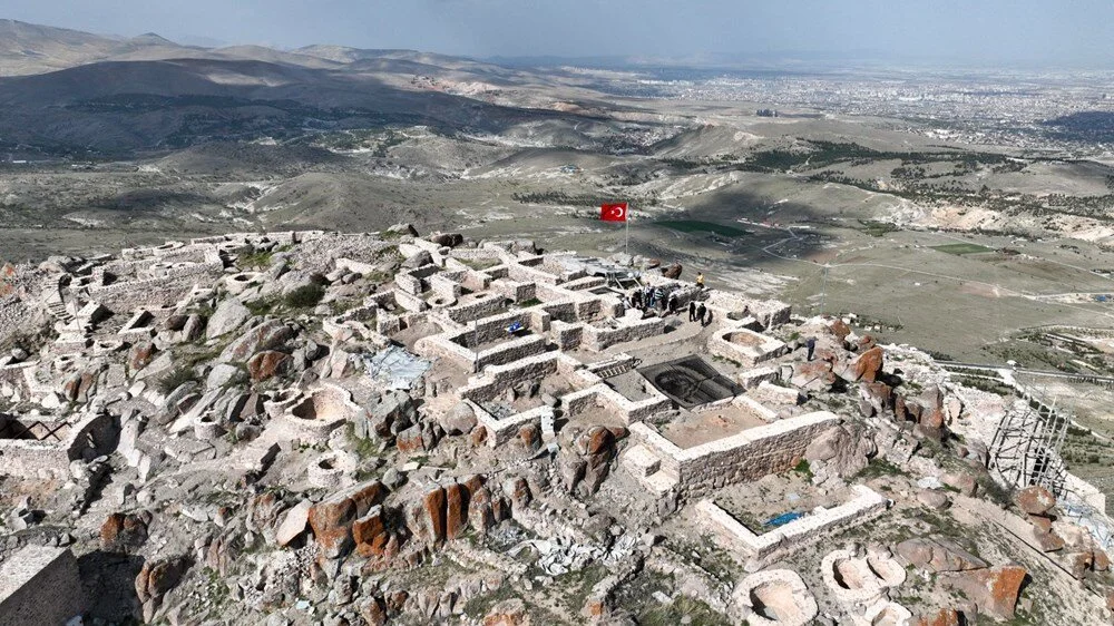 Gevale Castle on Takkeli Mountain