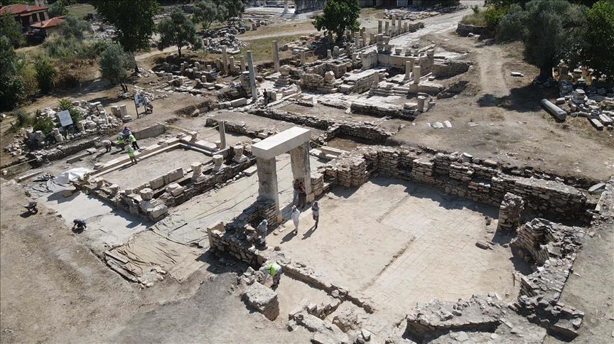 The Stratonikeia Library