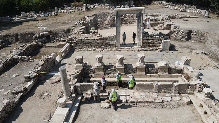 The Stratonikeia Library