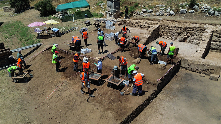 2,000-Year-Old Shops and Stoa Unearthed in Patara, the Capital of the Ancient Lycian League1
