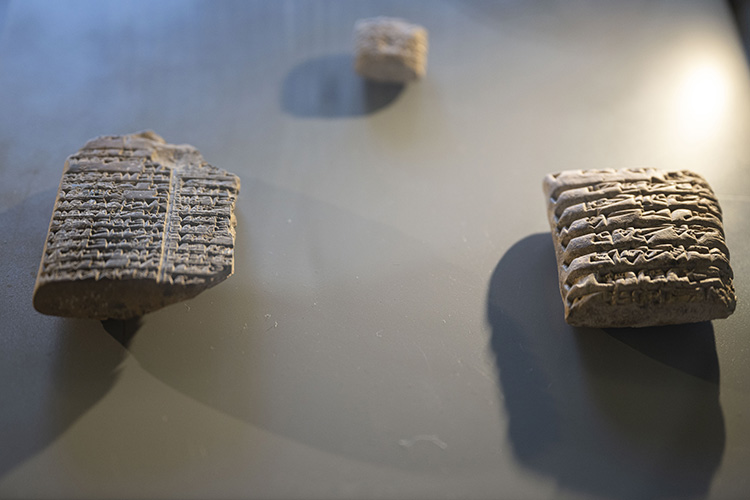 Türkiye Returns 6,000-Year-Old Cuneiform Clay Tablets to Iraq