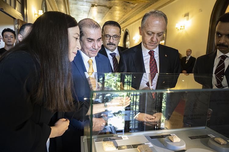 Türkiye Returns 6,000-Year-Old Cuneiform Clay Tablets to Iraq