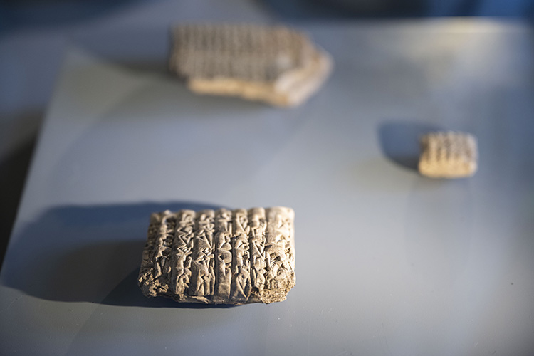 Türkiye Returns 6,000-Year-Old Cuneiform Clay Tablets to Iraq