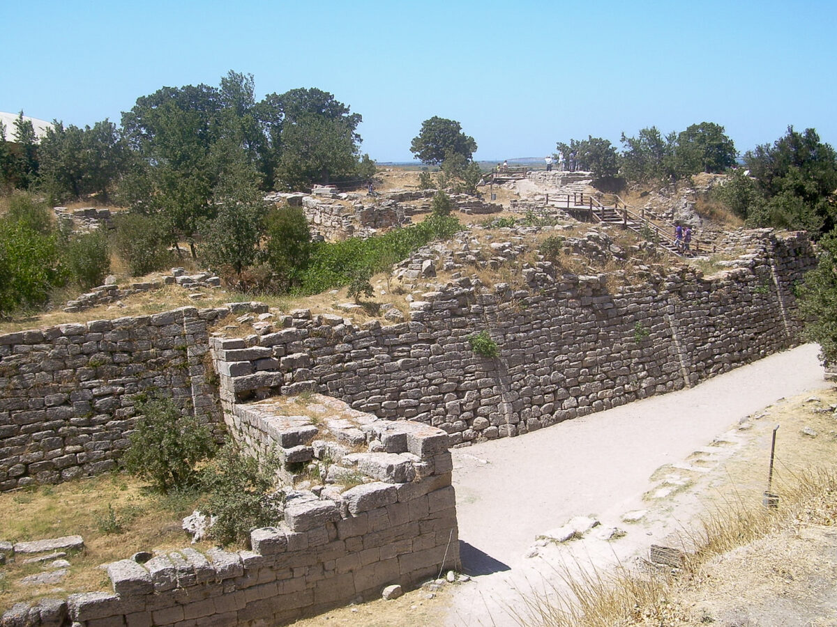 Walls-of-Troy-Hisarlik-Turkey