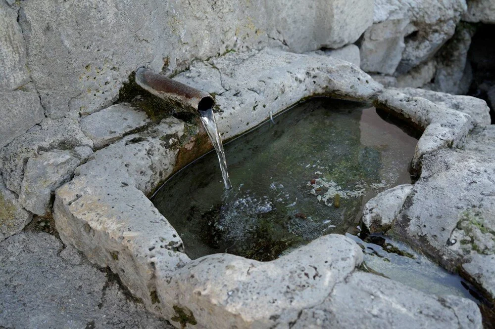 2,000-Year-Old Roman Pool Still Supplies Water in Satala, Türkiye