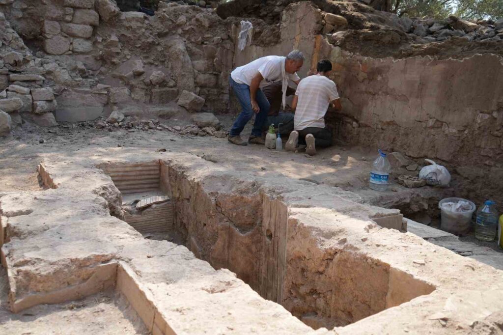 Baptistery Discovered in Antandros: From Roman Villa to Christian Rituals