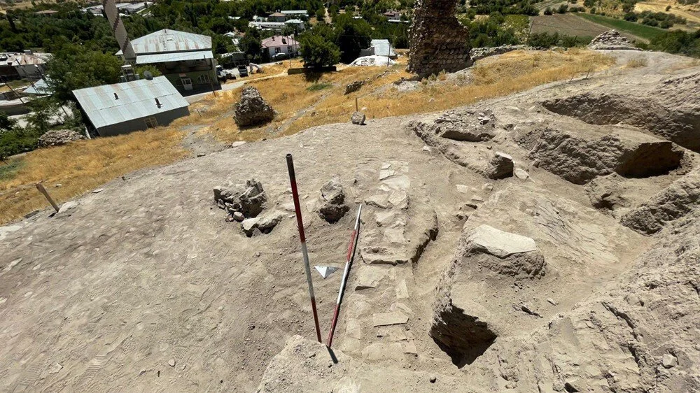 Evidence of 6,000-Year-Old Sacrificial Rituals Unearthed at Tadım Fortress Excavations in Elazığ