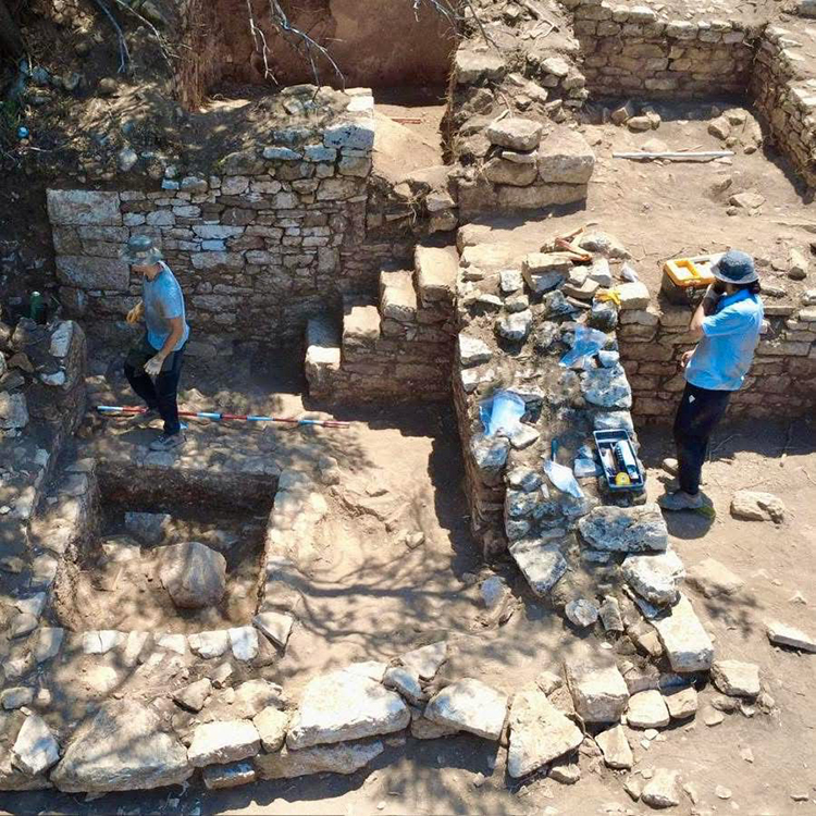 Excavations at Amos Ancient City Reveal Mosaics and Residential Structures