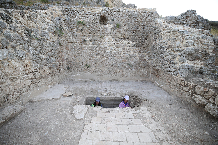 Four Roman-Era Tombs Unearthed at Sillyon Ancient City in Antalya