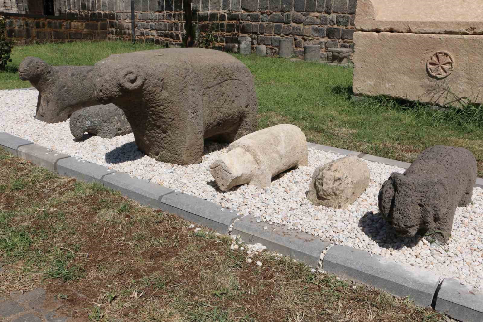 From Central Asia to the Balkans: Ram and Sheep-Shaped Tombstones Go on Display in Diyarbakır for the First Time