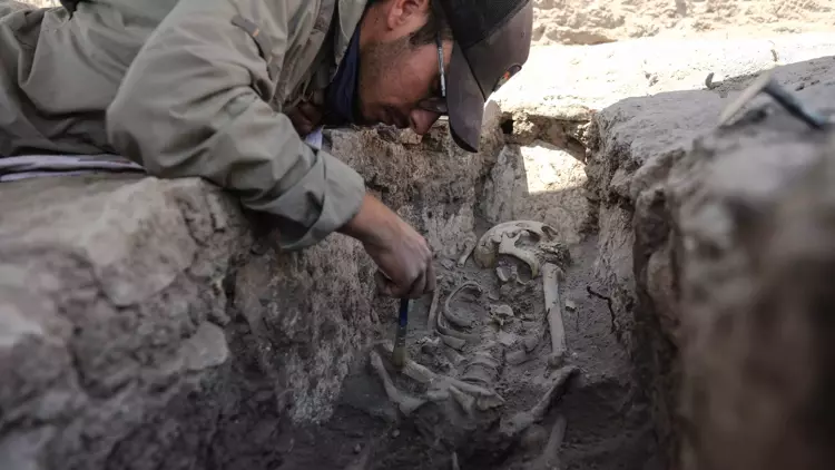 “House of the Dead” Unearthed at Çatalhöyük: Remains of 20 Individuals Discovered