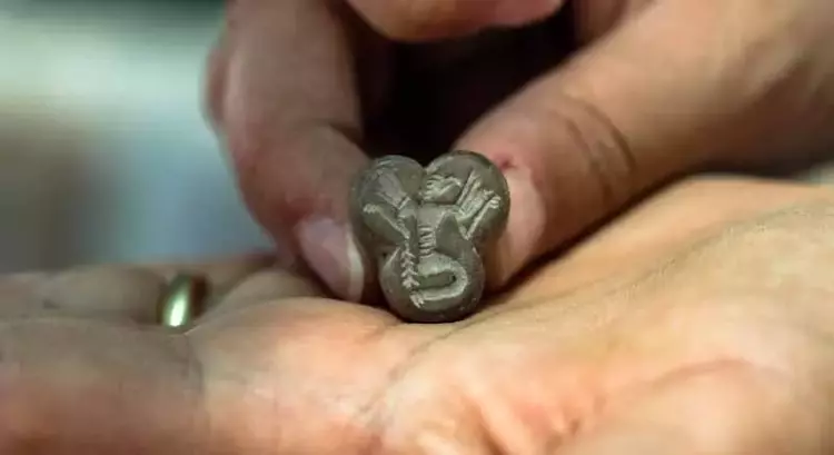 3,500-Year-Old Seal Depicting an Eagle-Headed Human Found in Karahöyük