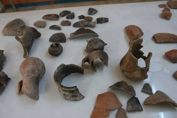 5,000-Year-Old Ceramics Unearthed in İzmir’s Smyrna Mound Reveal Early Trade Links