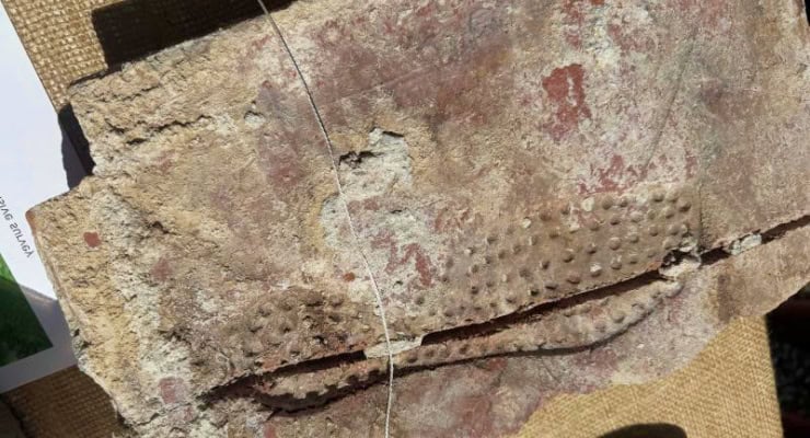 Experts Examine 2,000-Year-Old Roman-Era Woman’s Shoeprint Found in Sagalassos