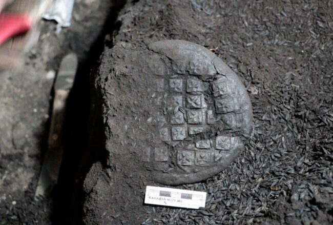 1,300-Year-Old Communion Bread Unearthed in Karaman: Inscribed “With Gratitude to Blessed Jesus”