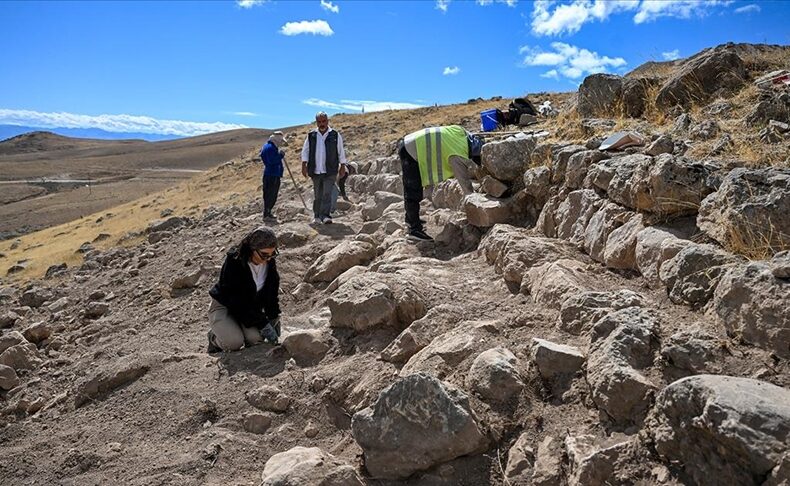 Garibin Tepe