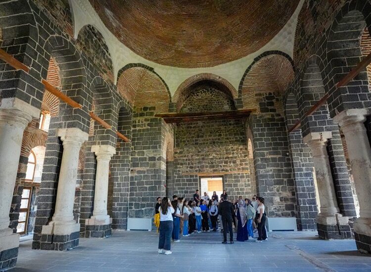 Unique Architectural Detail Unveiled: The “Fingerprint Dome” of Saint George Church Reopens in Diyarbakır