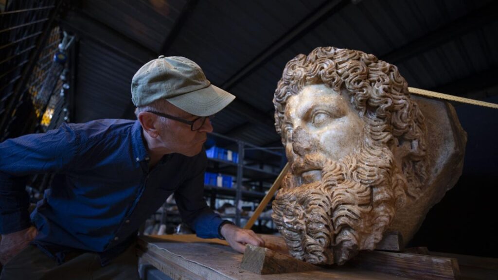 The God Who Breathes in Stone: The Colossal Zeus Head of Aphrodisias