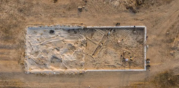 8,500-Year-Old Obsidian Mirrors Unearthed at Canhasan, Home to Anatolia’s Oldest Known Street
