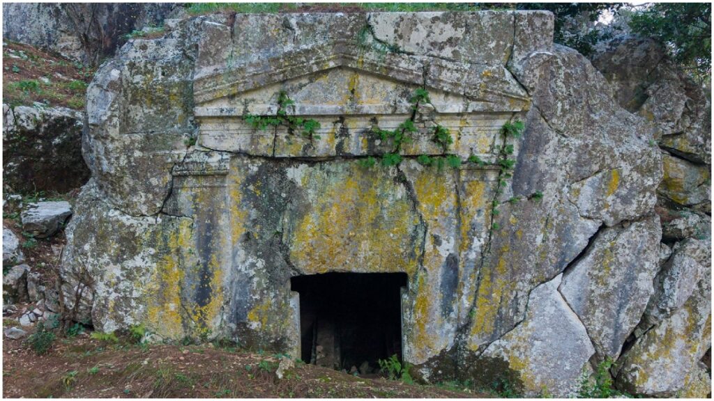 2,500-Year-Old Carian Rock-Cut Tomb in Marmaris Placed Under Protection