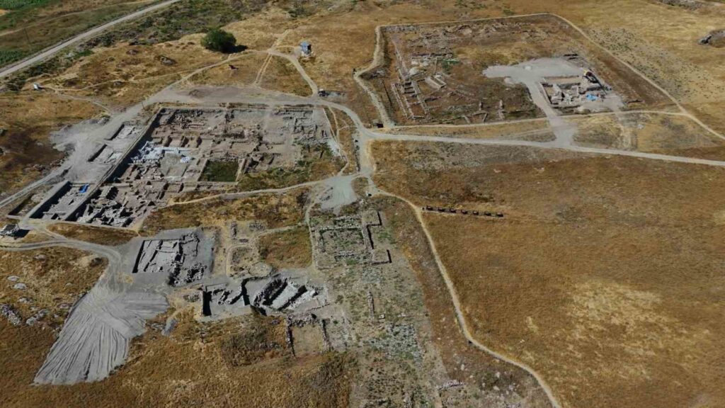 A Palace Beneath a Palace Discovered at Kültepe, Site of Anatolia’s Earliest Written Records