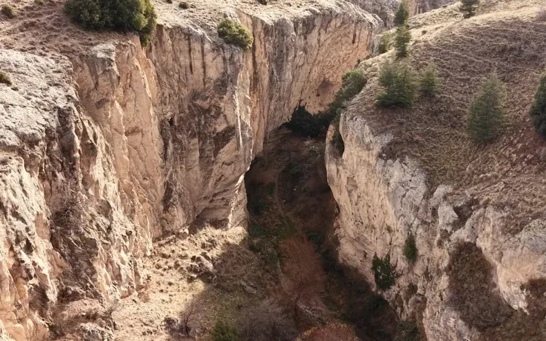 Serençay Canyon