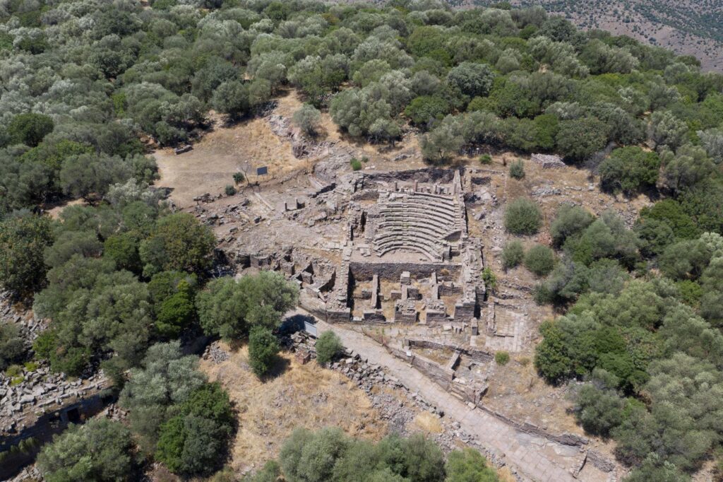 2,200-Year-Old Assembly Building at Aigai Enters Conservation Phase in Western Türkiye