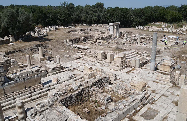 The Stratonikeia Library