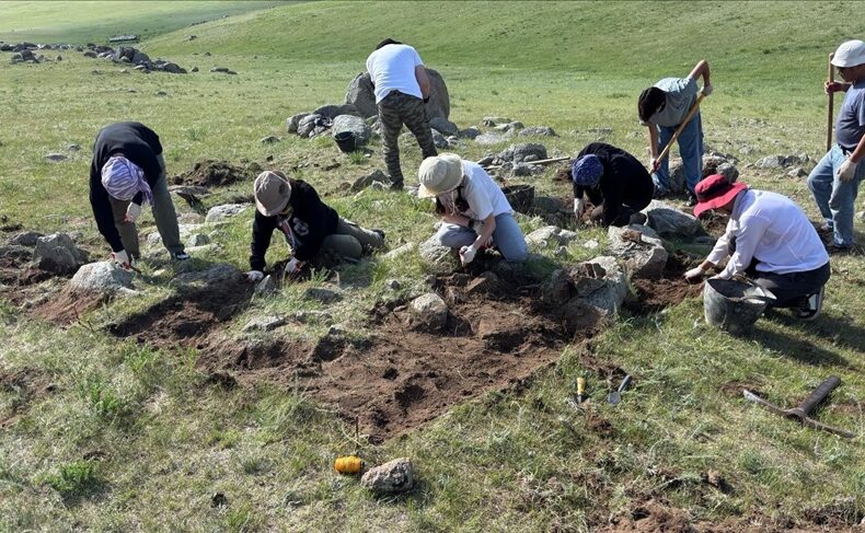 Ancient Nomadic Burial Mounds Unearthed in Mongolia Reveal Turkish-Mongol Cultural Legacy