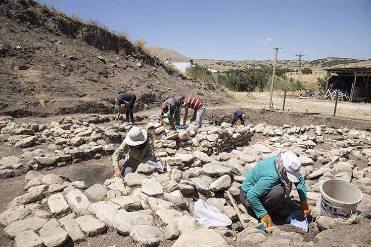 Archaeological Excavations Resume at Tozkoparan Mound in Tunceli, Türkiye