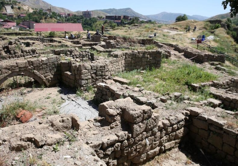 Archaeologists Discover Centuries-Old Prayer Tablet and Ottoman-Era Treasures in Eastern Türkiye
