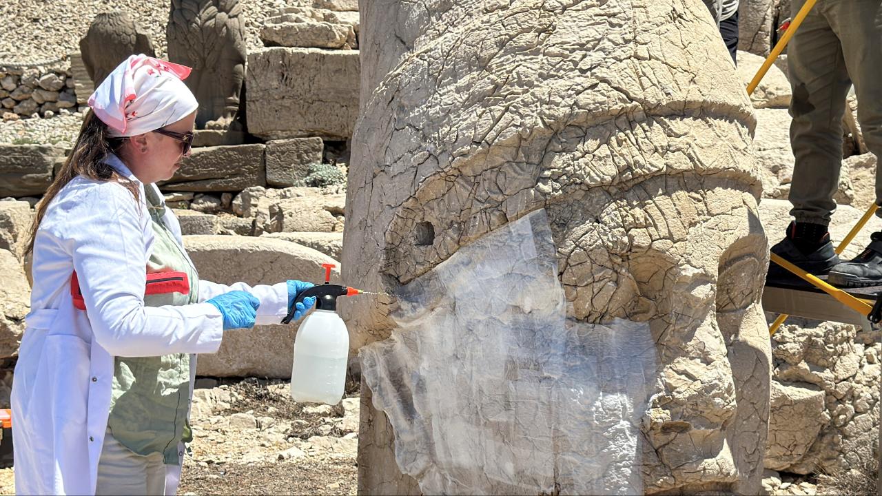 Nano Lime Technology Strengthens Giant Statues on Mount Nemrut