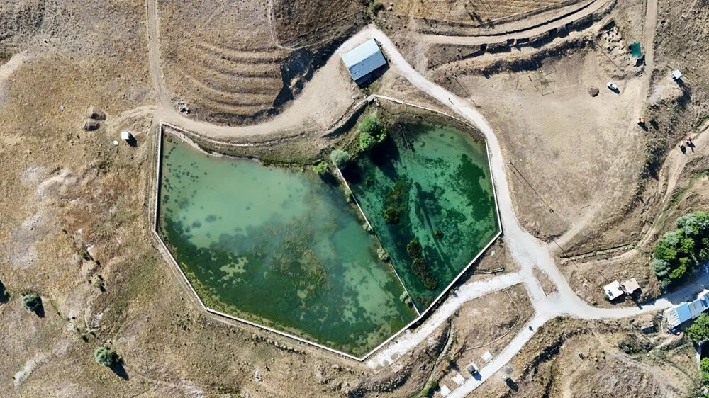 2,000-Year-Old Roman Pool Still Supplies Water in Satala, Türkiye