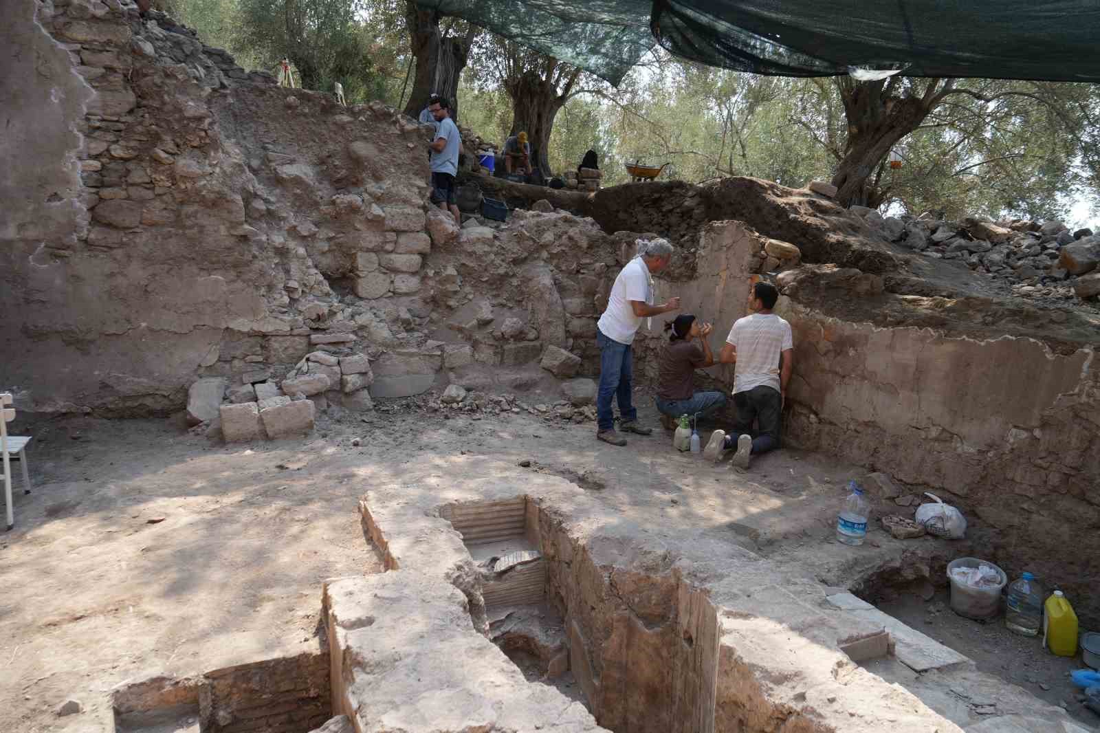 Baptistery Discovered in Antandros: From Roman Villa to Christian Rituals