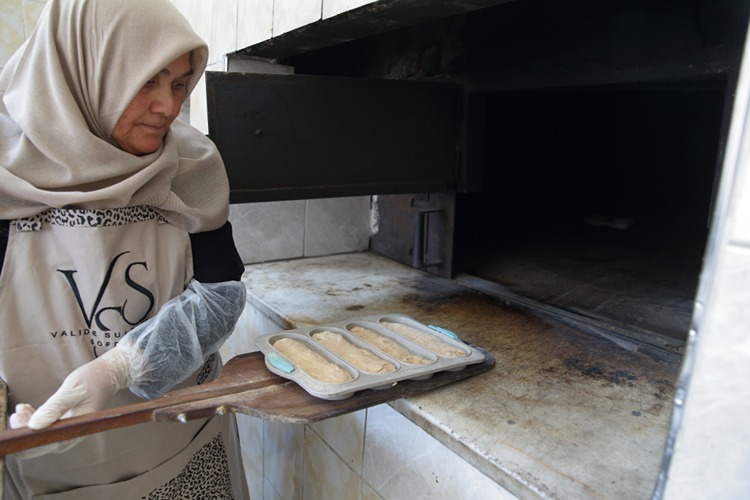 Reviving the Bread of the Hittites