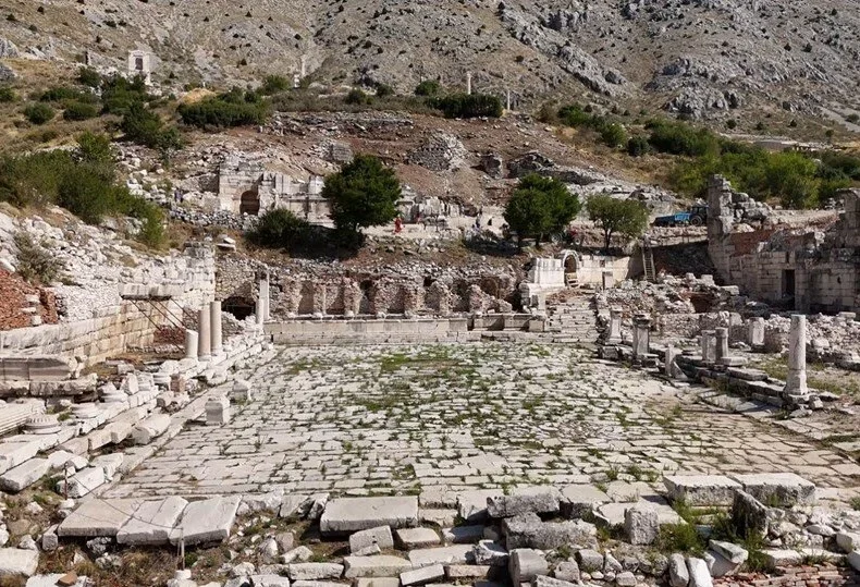 Türkiye’s Third-Largest Odeon Unearthed in Ancient City of Sagalassos