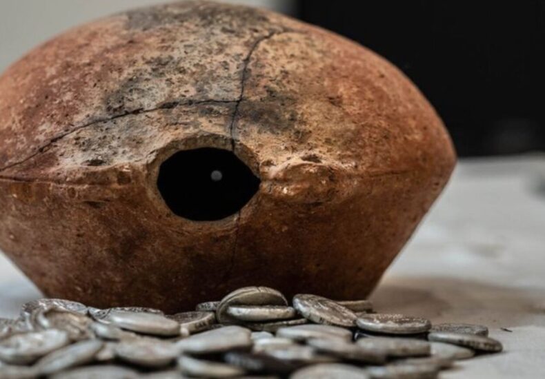 2,300-Year-Old Silver Coin Hoard Unearthed in Mleiha Reveals Arabia’s Role in Hellenistic Trade