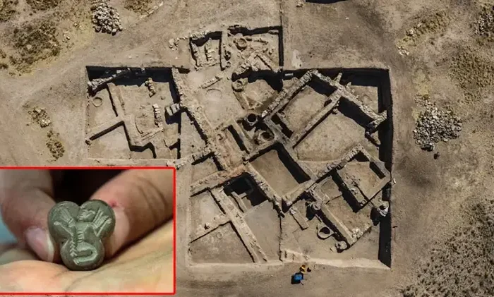 3,500-Year-Old Seal Depicting an Eagle-Headed Human Found in Karahöyük