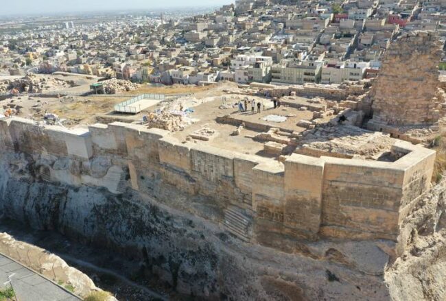 1,500-Year-Old Greek Mosaic Unearthed at Urfa Castle Reveals Names of Early Byzantine Clergy