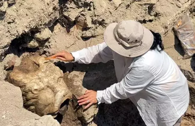 Bathonea Excavations Reveal Olive Oil and Wine Workshop near Küçükçekmece Lake
