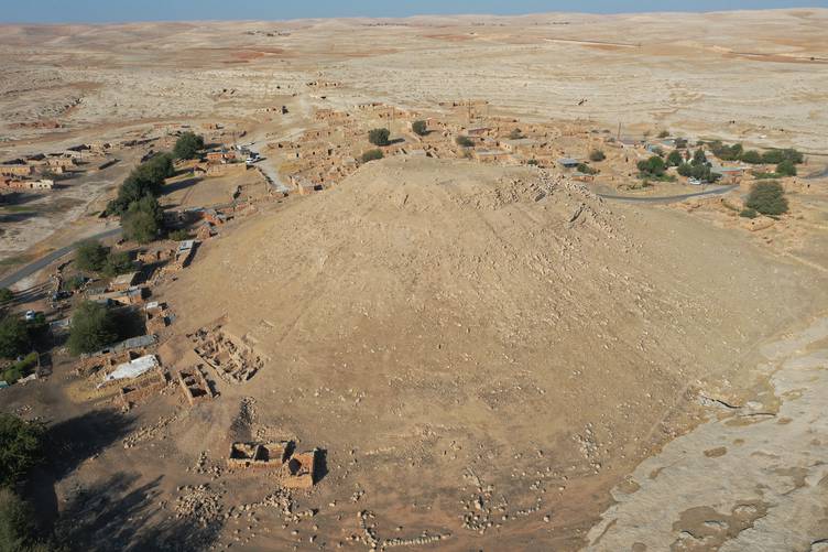 3,000-Year-Old Public Building Unearthed in Soğmatar, the Sacred City of the Moon God Sin