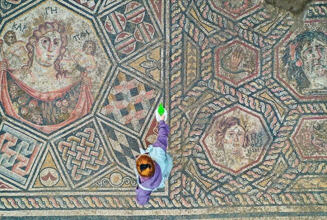 A Roman Mosaic Found 11 Years Ago in Iznik Is Finally Being Revealed: The Askania Figure Emerges