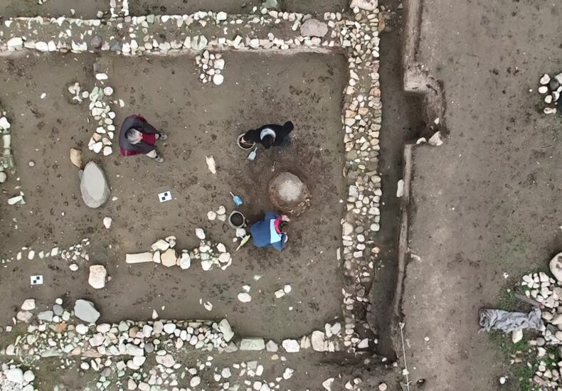 A 2,600-Year-Old Persian-Era Tandoor Discovered at Oluz Höyük by Turkish Archaeologists