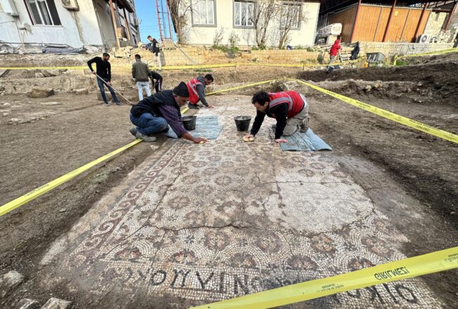 Greek-Inscribed Late Antique Mosaic Unearthed in Türkiye’s Hatay Province