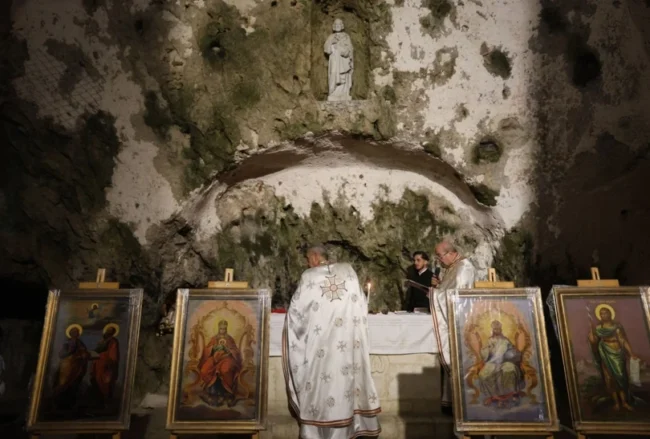 Christmas Liturgy Held at the World’s Oldest Cave Church in Antakya