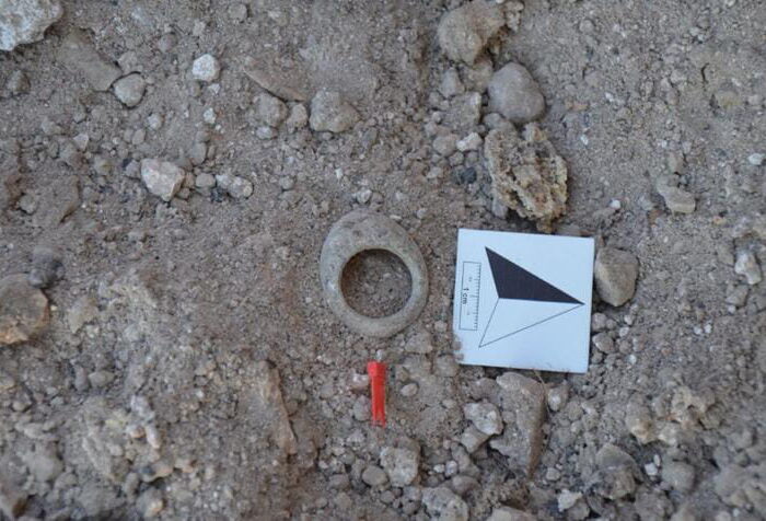 A Unique Artuqid-Era Ivory Archer’s Ring Discovered at Hasankeyf’s Great Palace