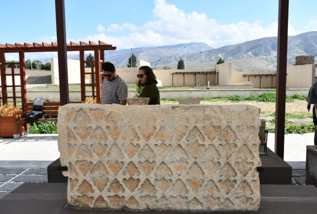 147 Artifacts from 10,000-Year-Old Hasankeyf Go on Public Display for the First Time