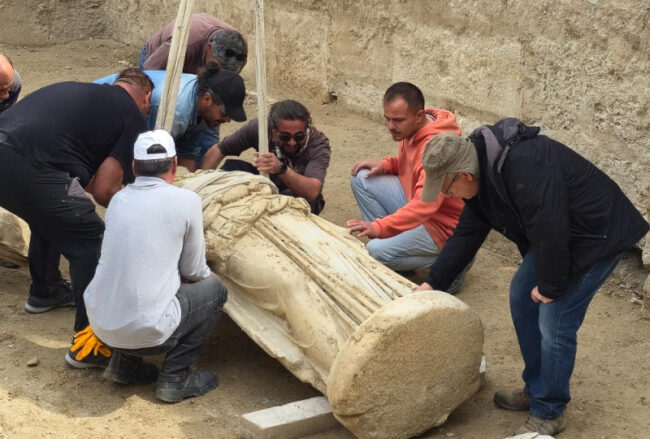 2,000-Year-Old Athena Statue Unearthed in Laodikeia’s Western Theater